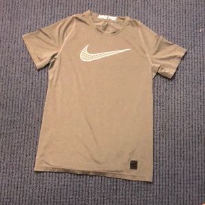 Gray Nike pro t shirt